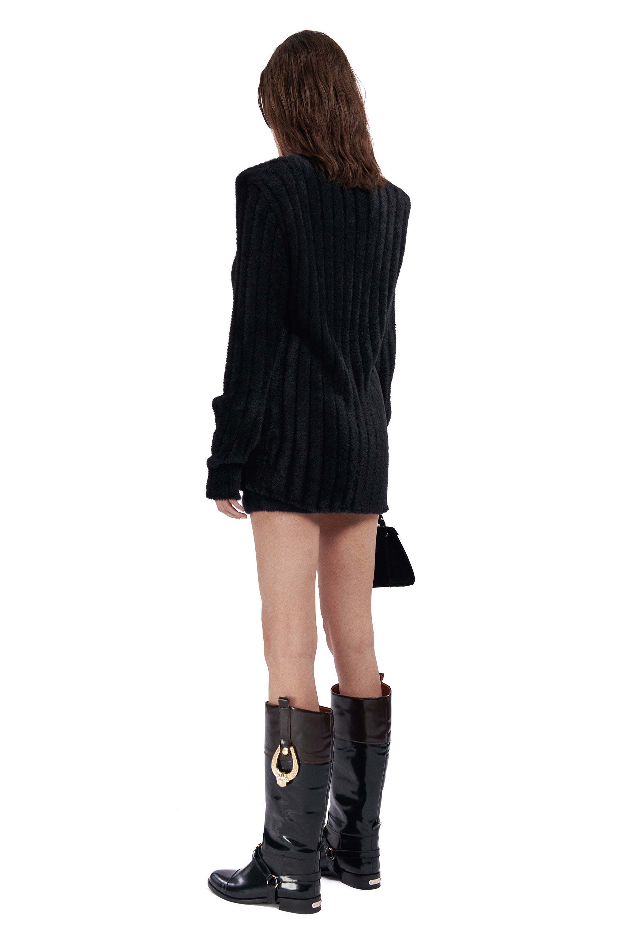 velvet-yarn-knit-cardigan-with-gold-gun-buckle-details raisa_vanessa velvet-yarn-knit-cardigan-with-gold-gun-buckle-details