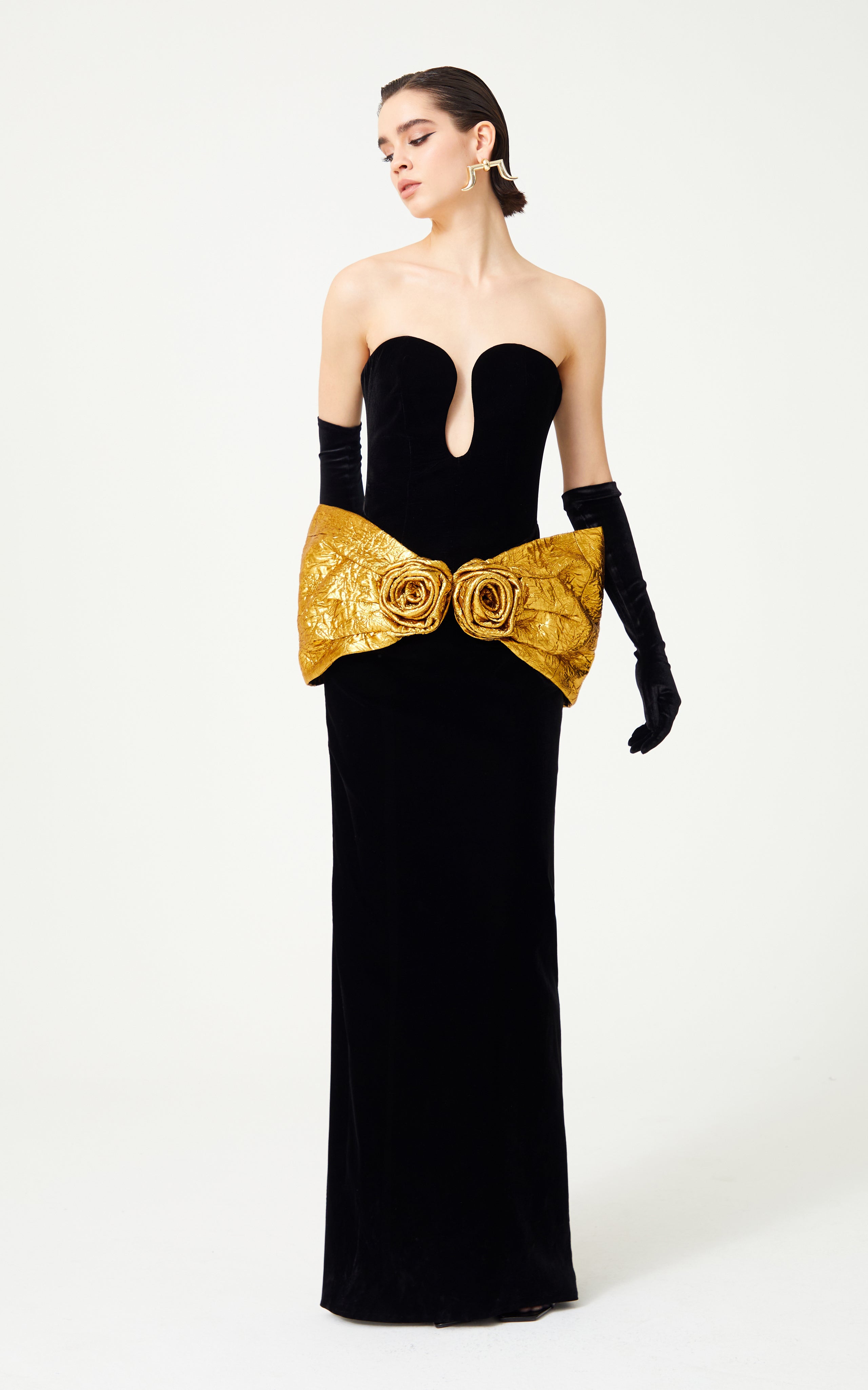 FW24-D-1009-Black-34 raisa_vanessa black-velvet-strapless-dress-with-handmade-gold-flower-detail