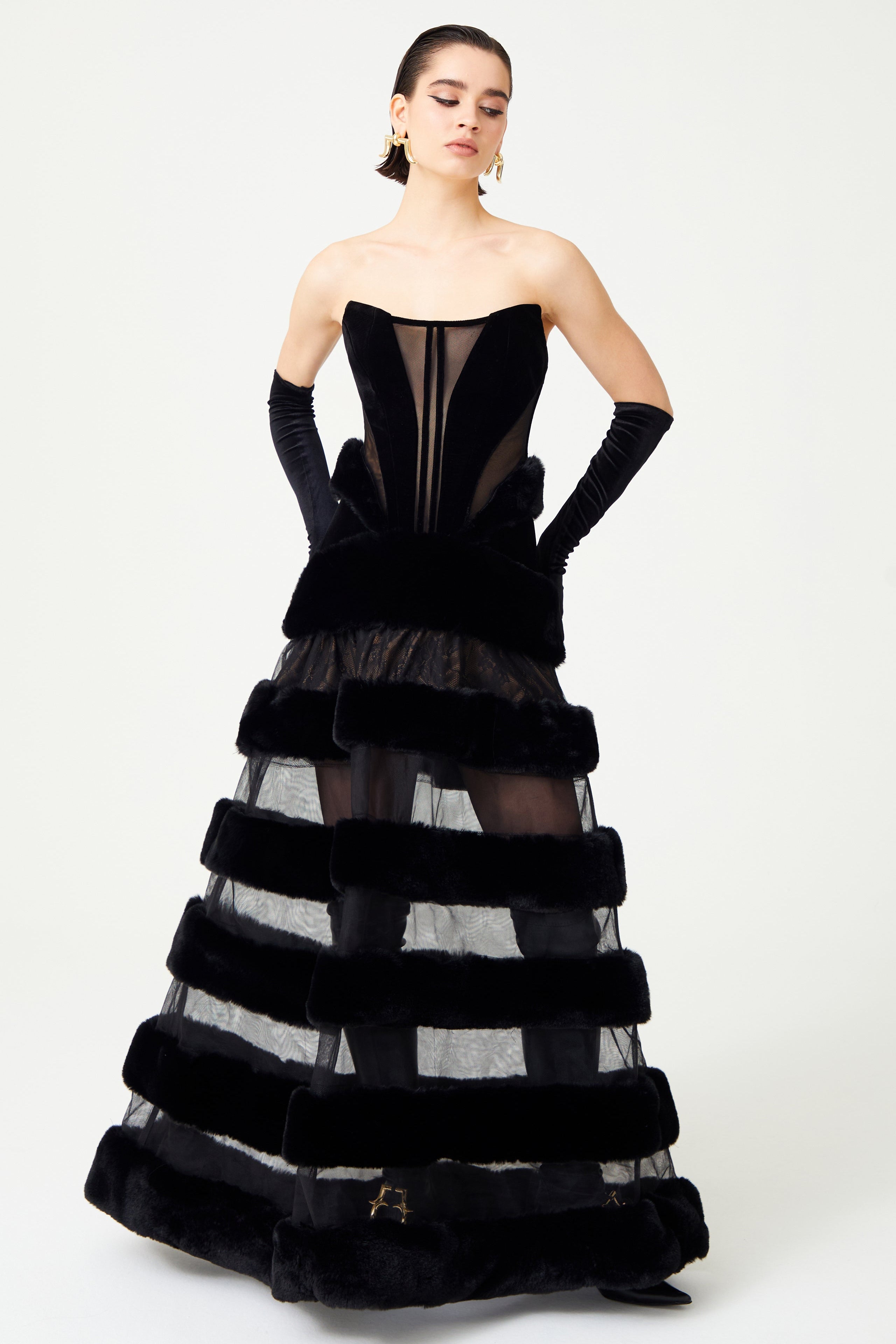 FW24-D-1041-Black-34 raisa_vanessa strapless-corseted-black-fur-and-silk-velvet-detailed-maxi-dress