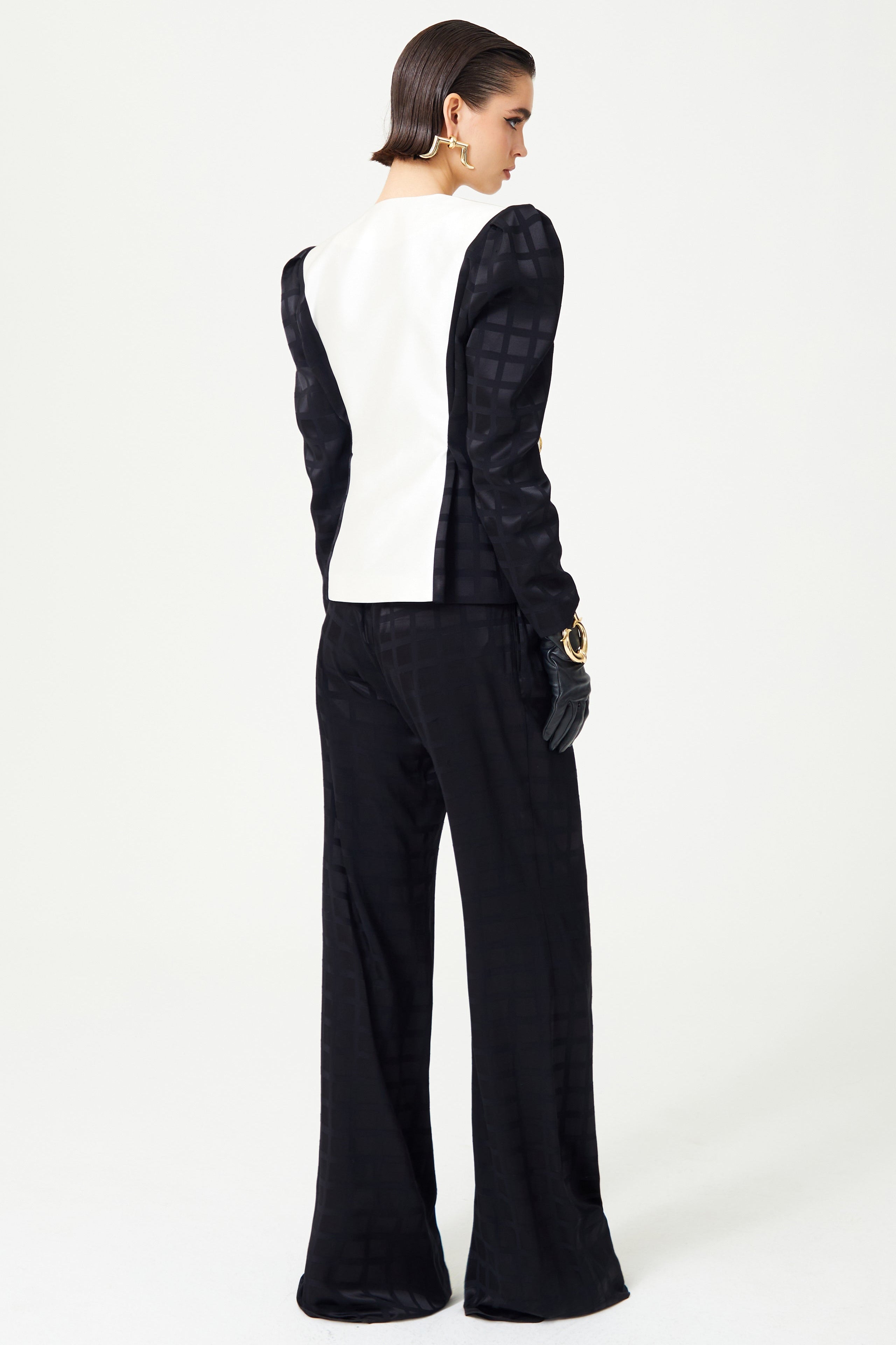 FW24-J-1005-Black-40 raisa_vanessa black-and-white-jacket-with-puffer-style-sleeves