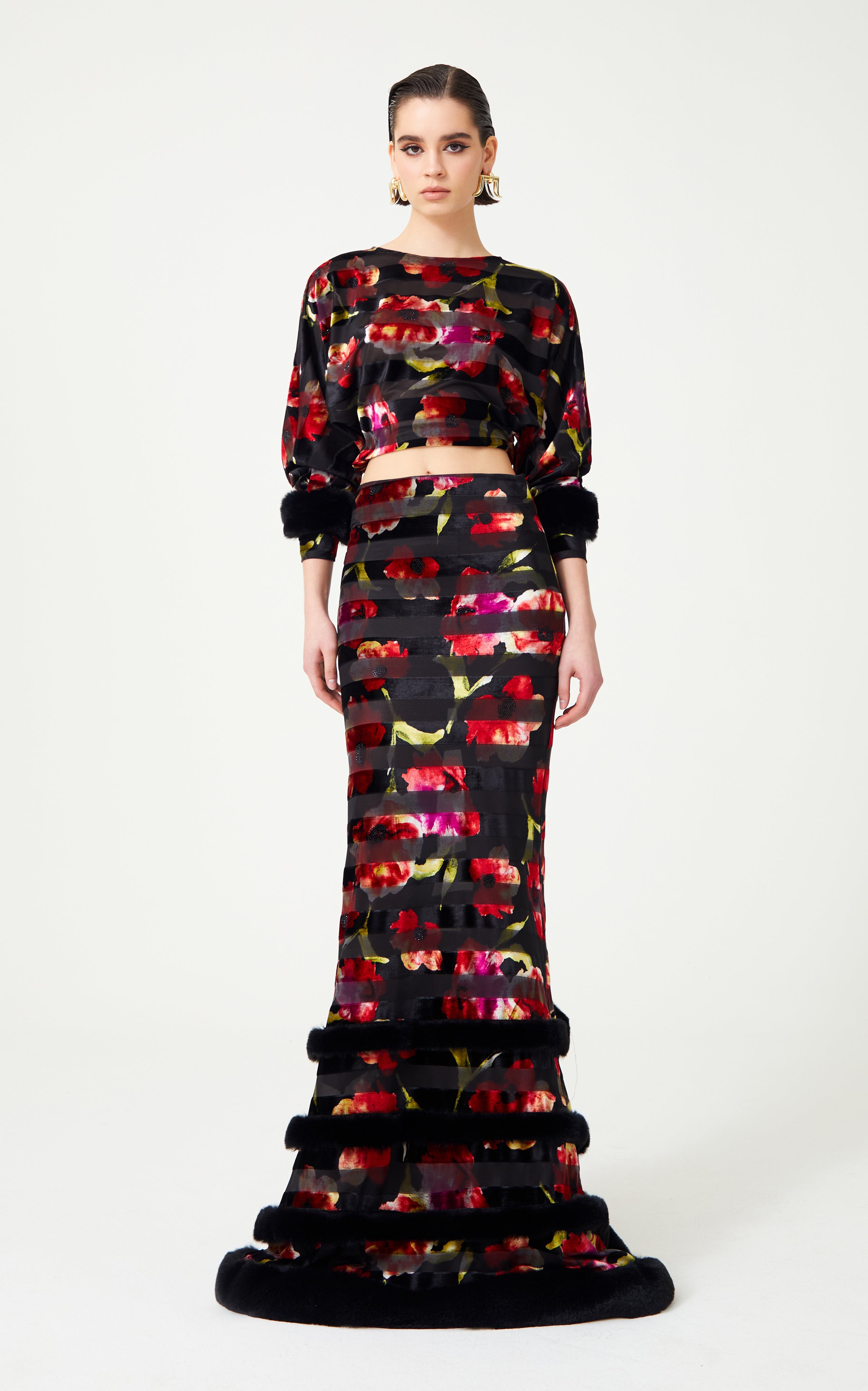 FW24-T-1001-Printed Red-34 raisa_vanessa red-flower-printed-stretchy-black-crop-top-with-feather-sleeve-finishing-1
