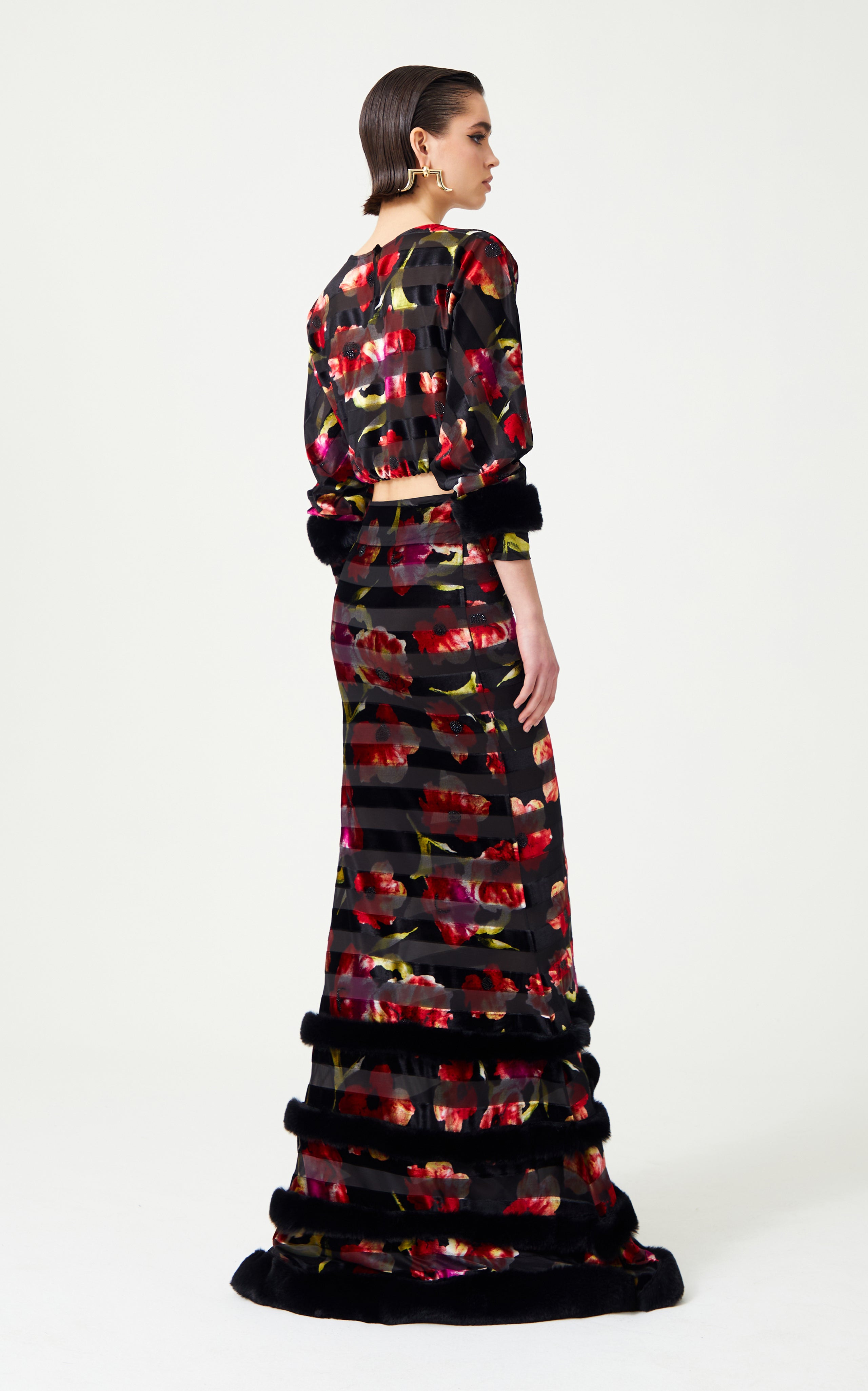 FW24-T-1001-Printed Red-38 raisa_vanessa red-flower-printed-stretchy-black-crop-top-with-feather-sleeve-finishing-1