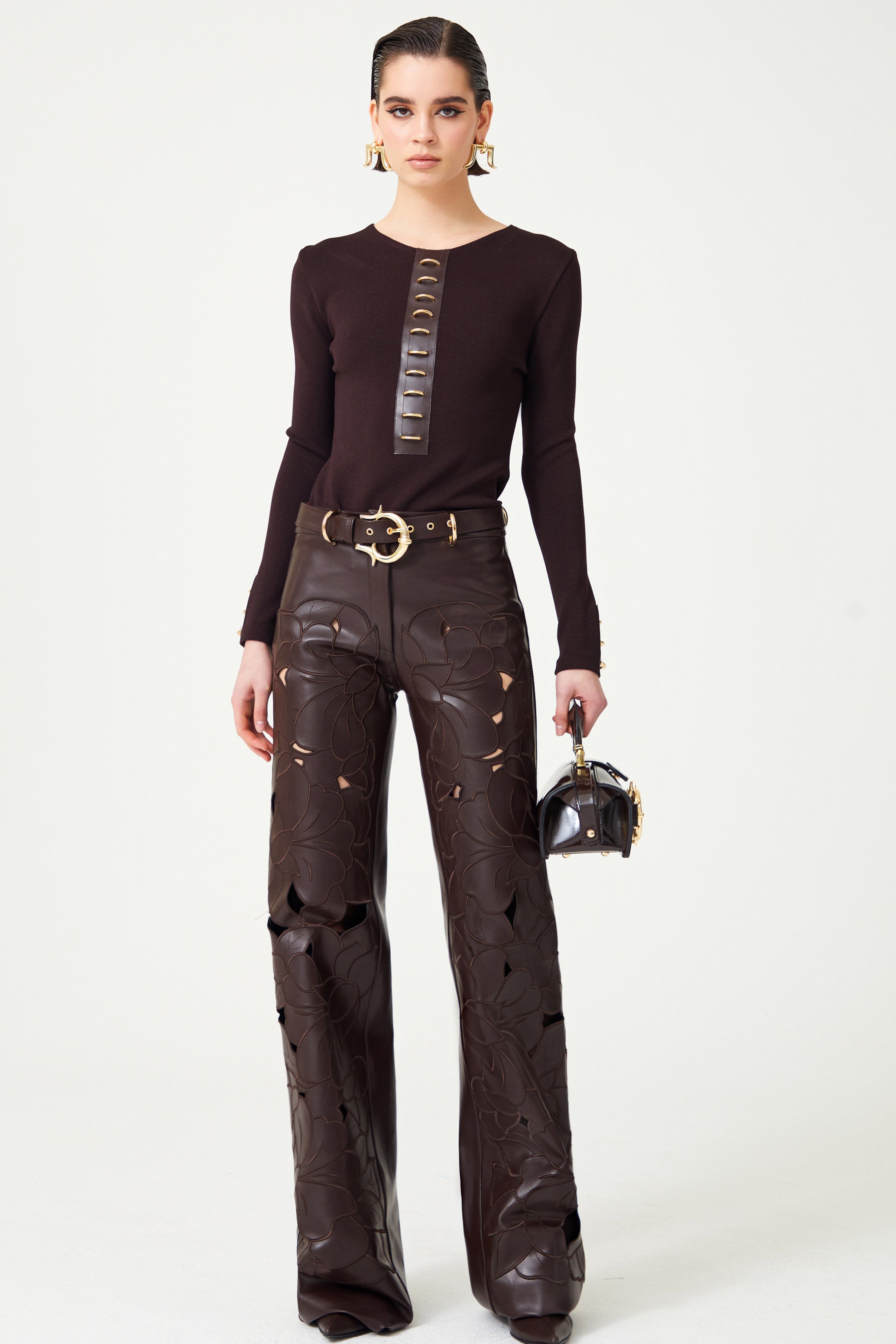 FW24-T-1008-Brown-34 raisa_vanessa brown-knit-top-with-gold-accessories