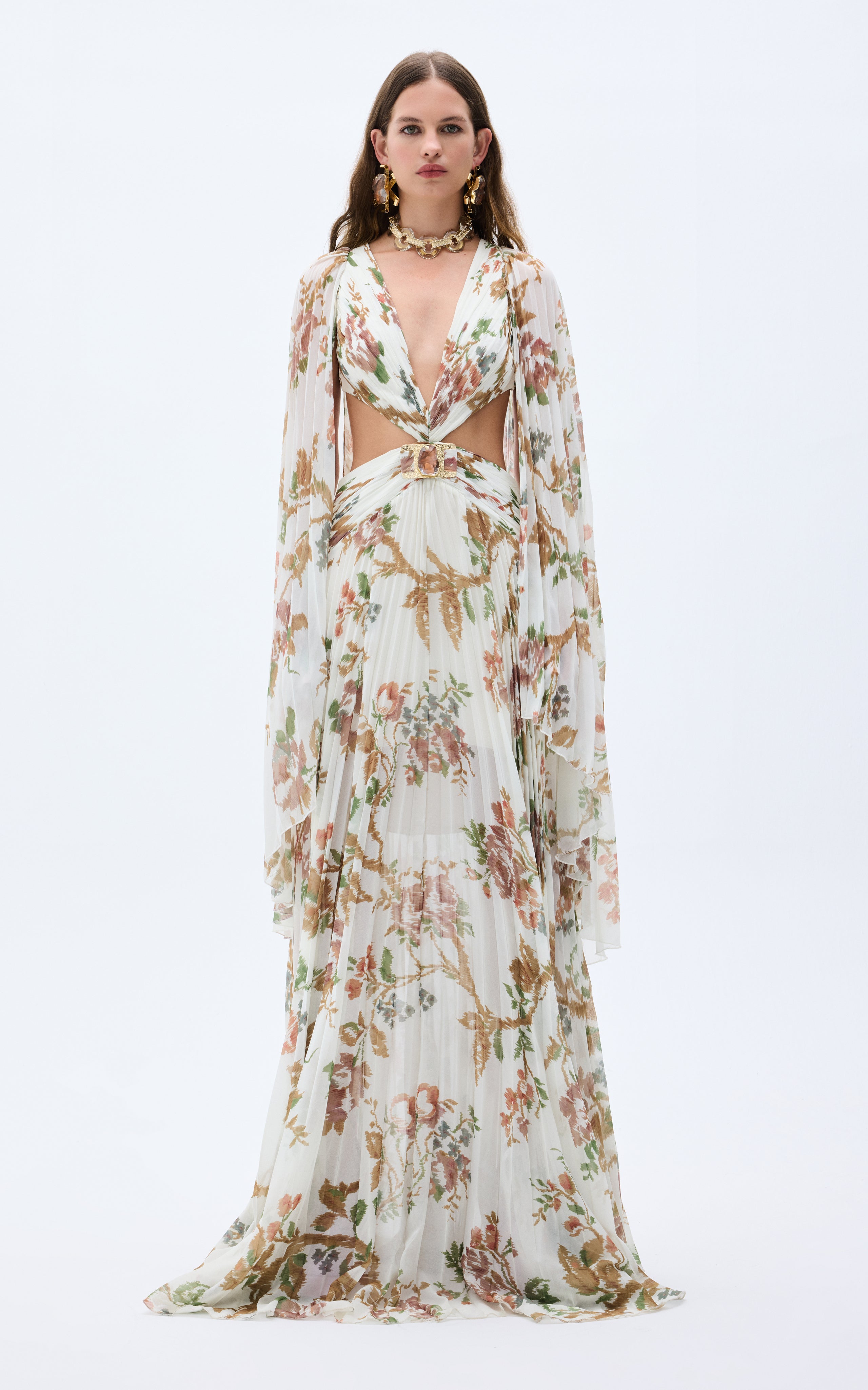 SS25-D-1006-printed-34 raisa_vanessa pleated-chiffon-flower-printed-maxi-dress-with-rock-shaped-swarovski-stoned-accessory-detail