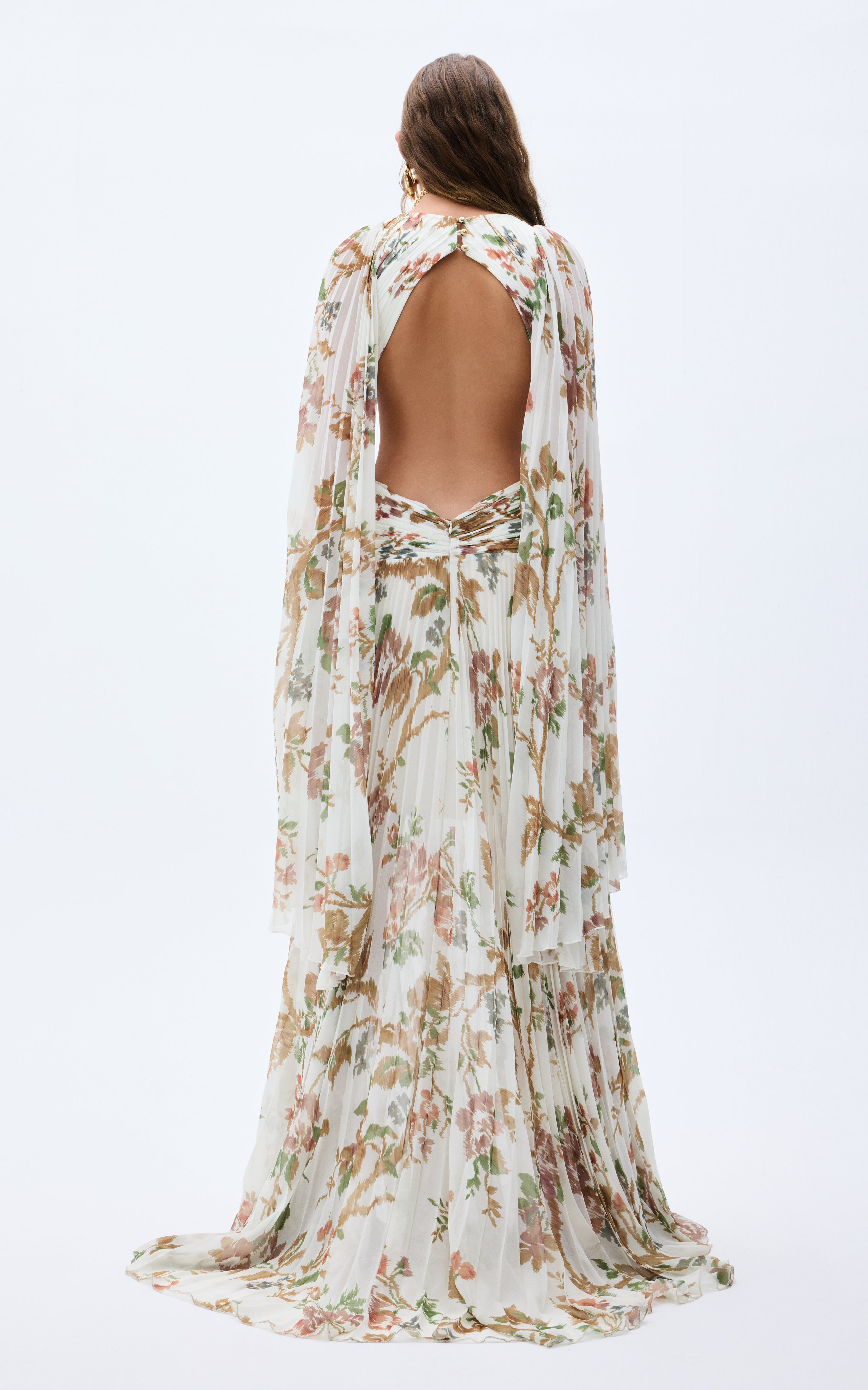 SS25-D-1006-printed-42 raisa_vanessa pleated-chiffon-flower-printed-maxi-dress-with-rock-shaped-swarovski-stoned-accessory-detail