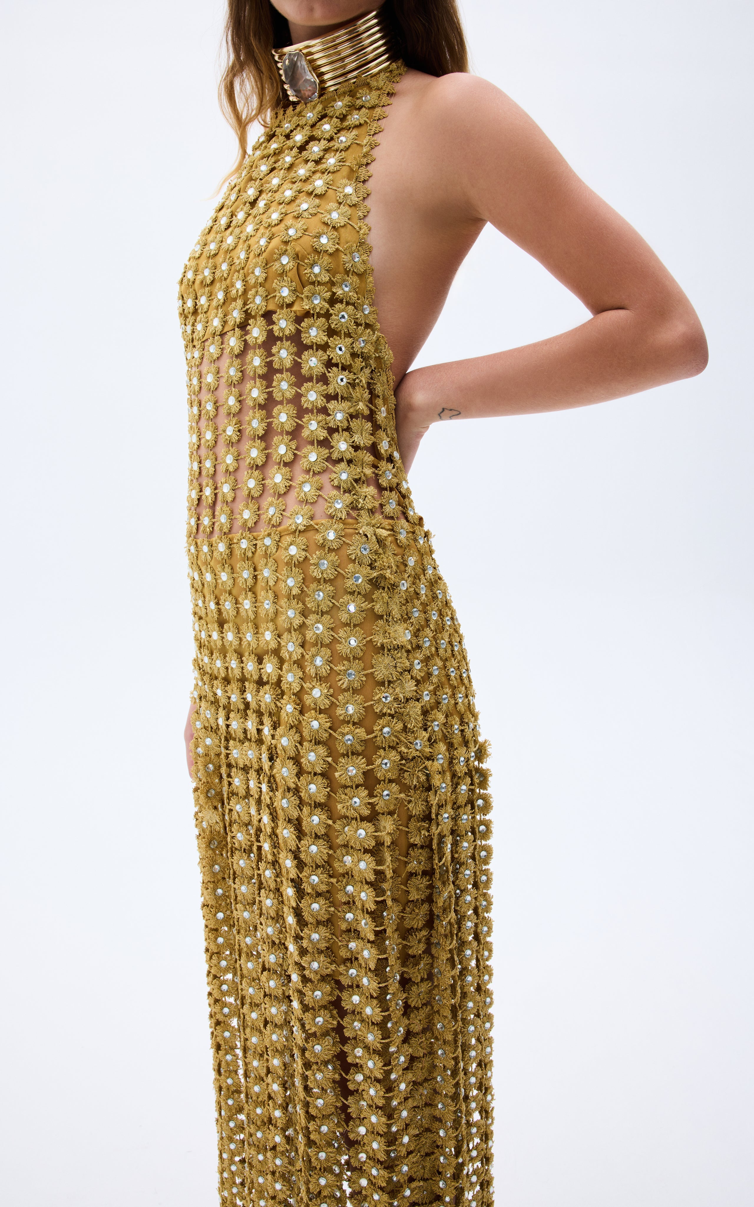 SS25-D-1015-gold-38 raisa_vanessa gold-flower-embroidered-crystal-detailed-fringed-gown
