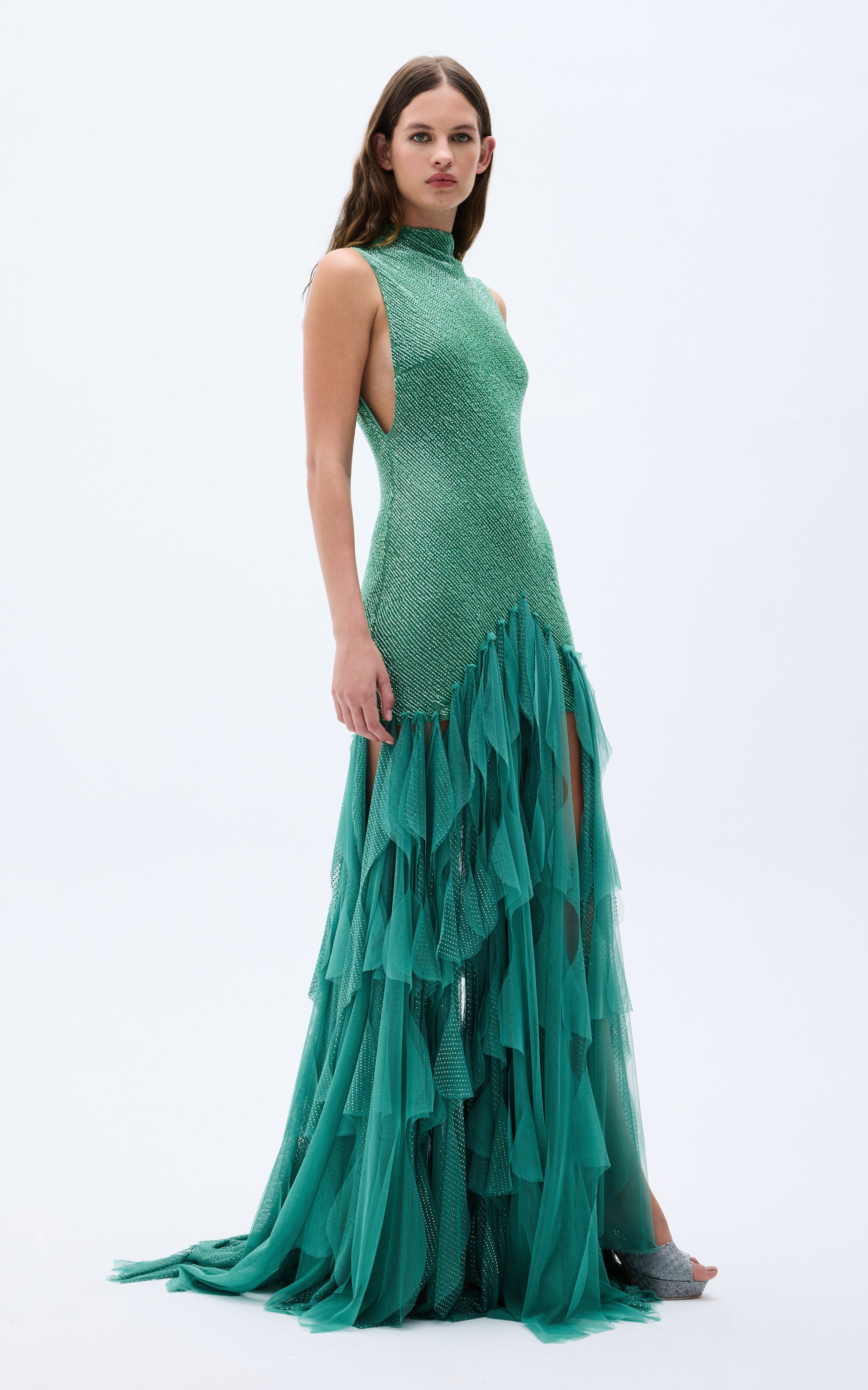 SS25-D-1024-green-36 raisa_vanessa green-sequined-net-gown-with-stone-embellished-laser-cut-fringes