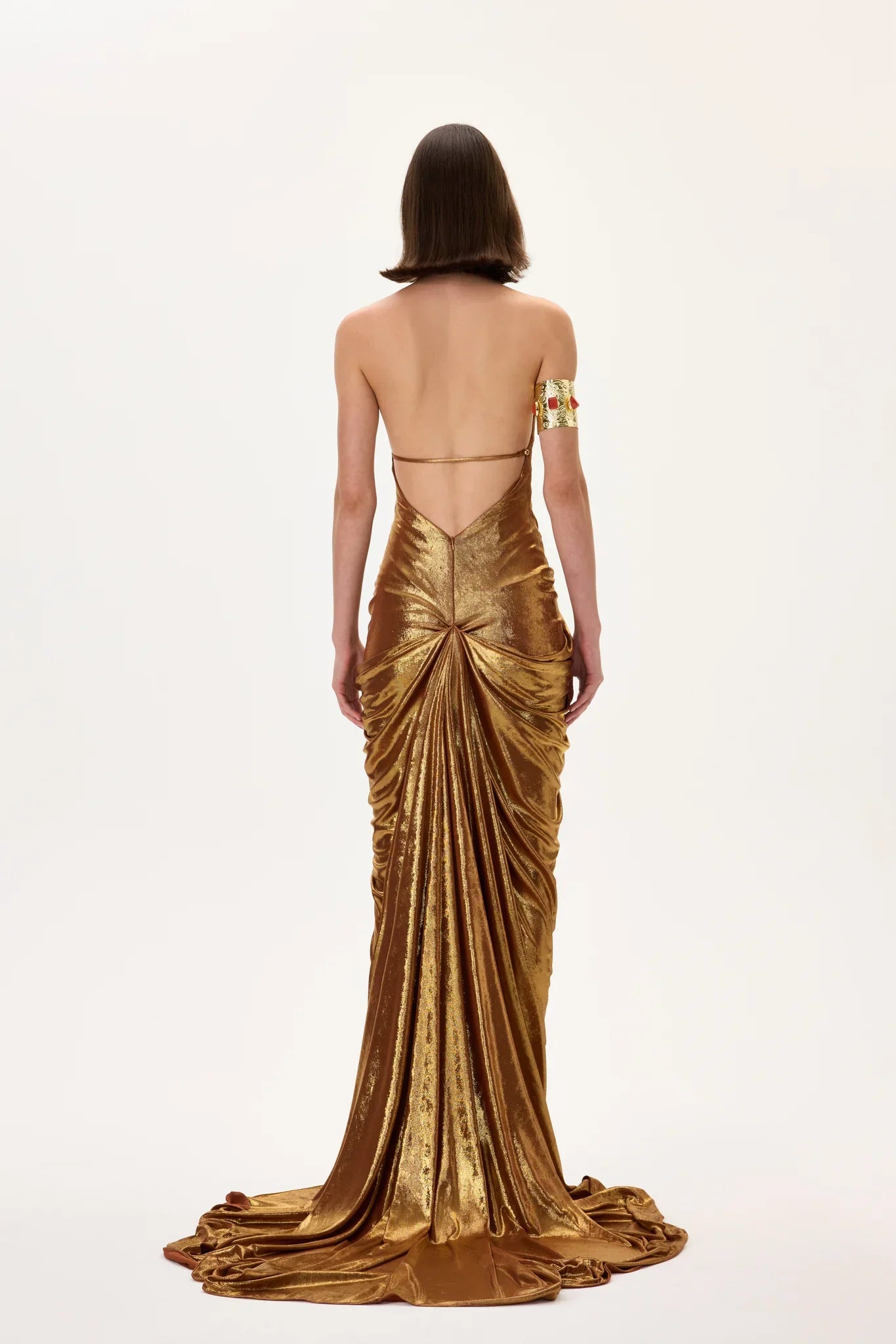 SS26-D-1011-38 raisa_vanessa bronze-metallic-jersey-gown-with-front-slit-and-train