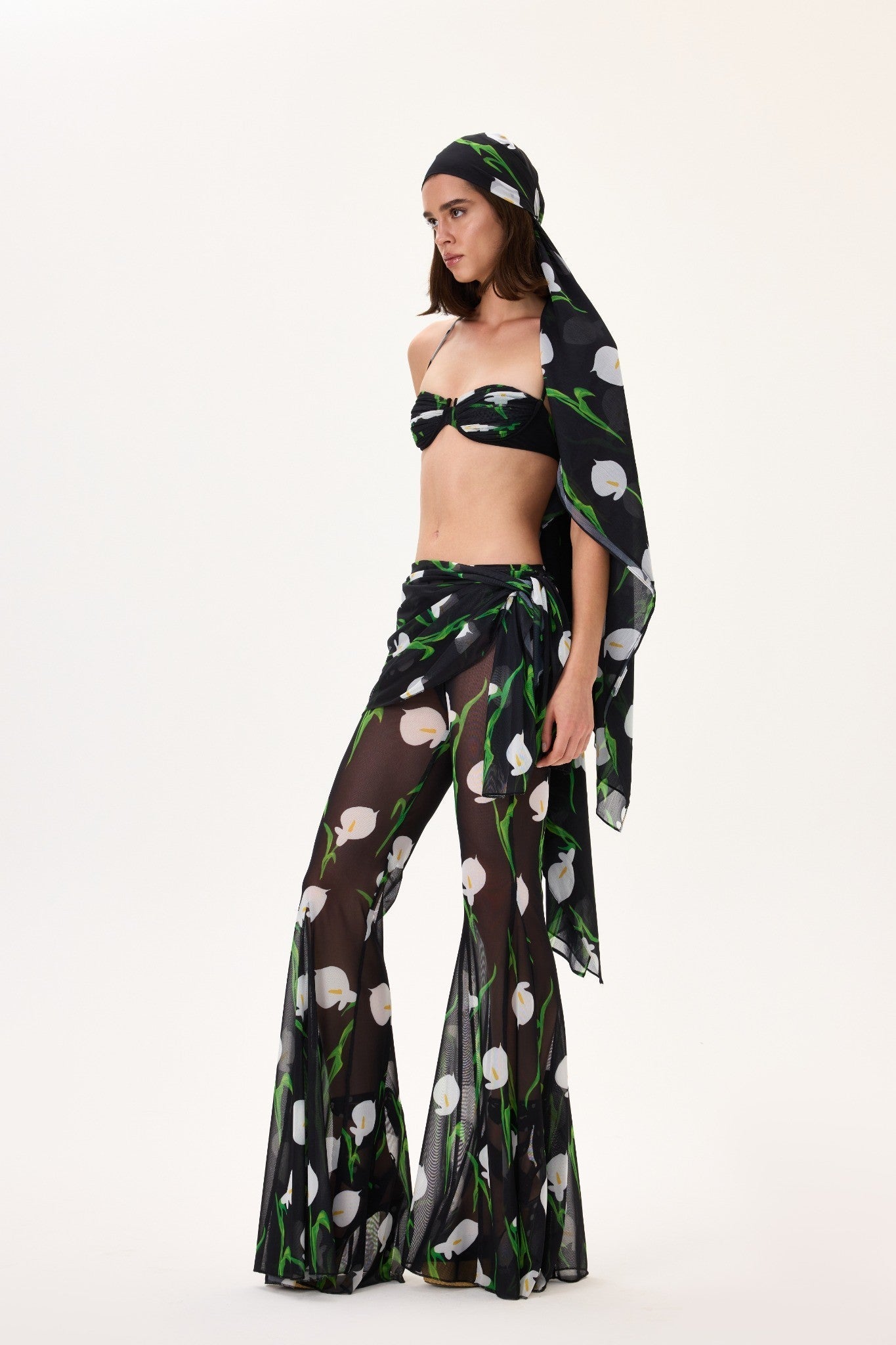 SS26-P-1017-4-40 raisa_vanessa flower-patterned-chiffon-see-through-flare-pareo-pants