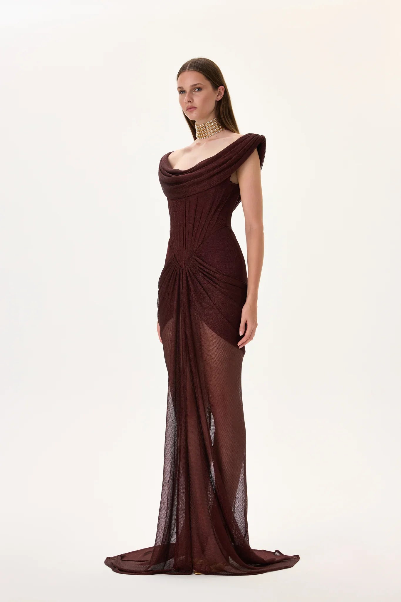 SS26-D-1022-36 raisa_vanessa knitted-burgundy-cowl-neckline-corseted-gown-with-train-and-front-slit