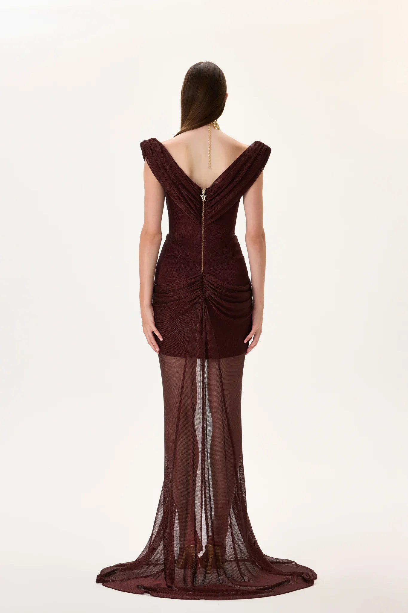 SS26-D-1022-38 raisa_vanessa knitted-burgundy-cowl-neckline-corseted-gown-with-train-and-front-slit