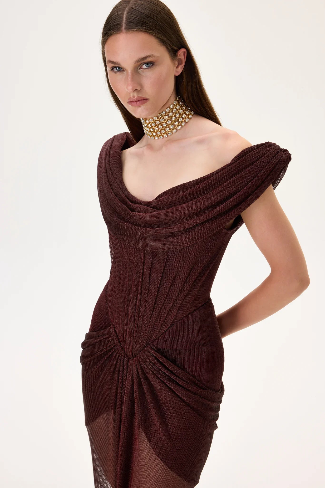 SS26-D-1022-42 raisa_vanessa knitted-burgundy-cowl-neckline-corseted-gown-with-train-and-front-slit