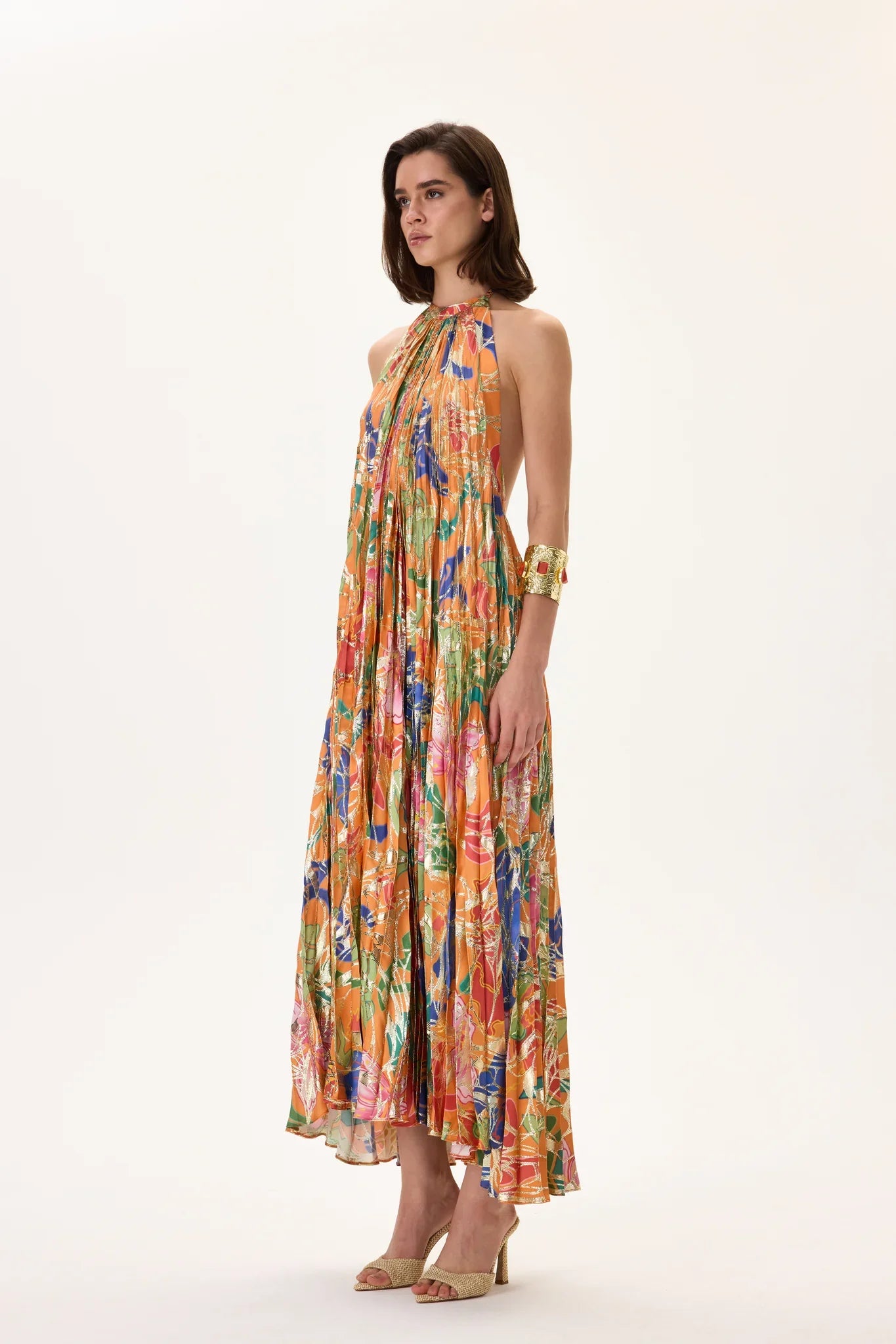 SS26-D-1024-36 raisa_vanessa orange-pleated-viscose-multi-color-flower-printed-midi-dress-with-gold-foil-accents