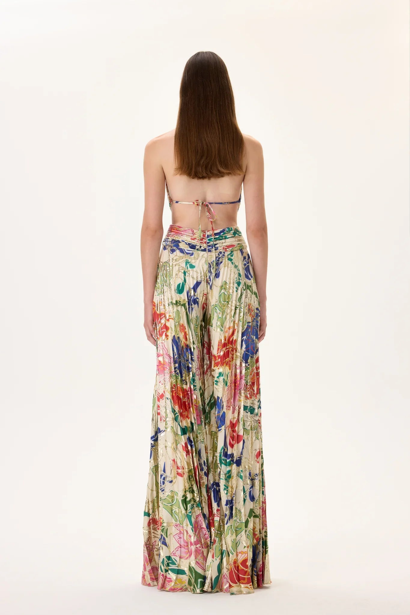 SS26-JS-1003-38 raisa_vanessa ecru-pleated-viscose-multi-color-flower-printed-jumpsuit-with-gold-foil-accents