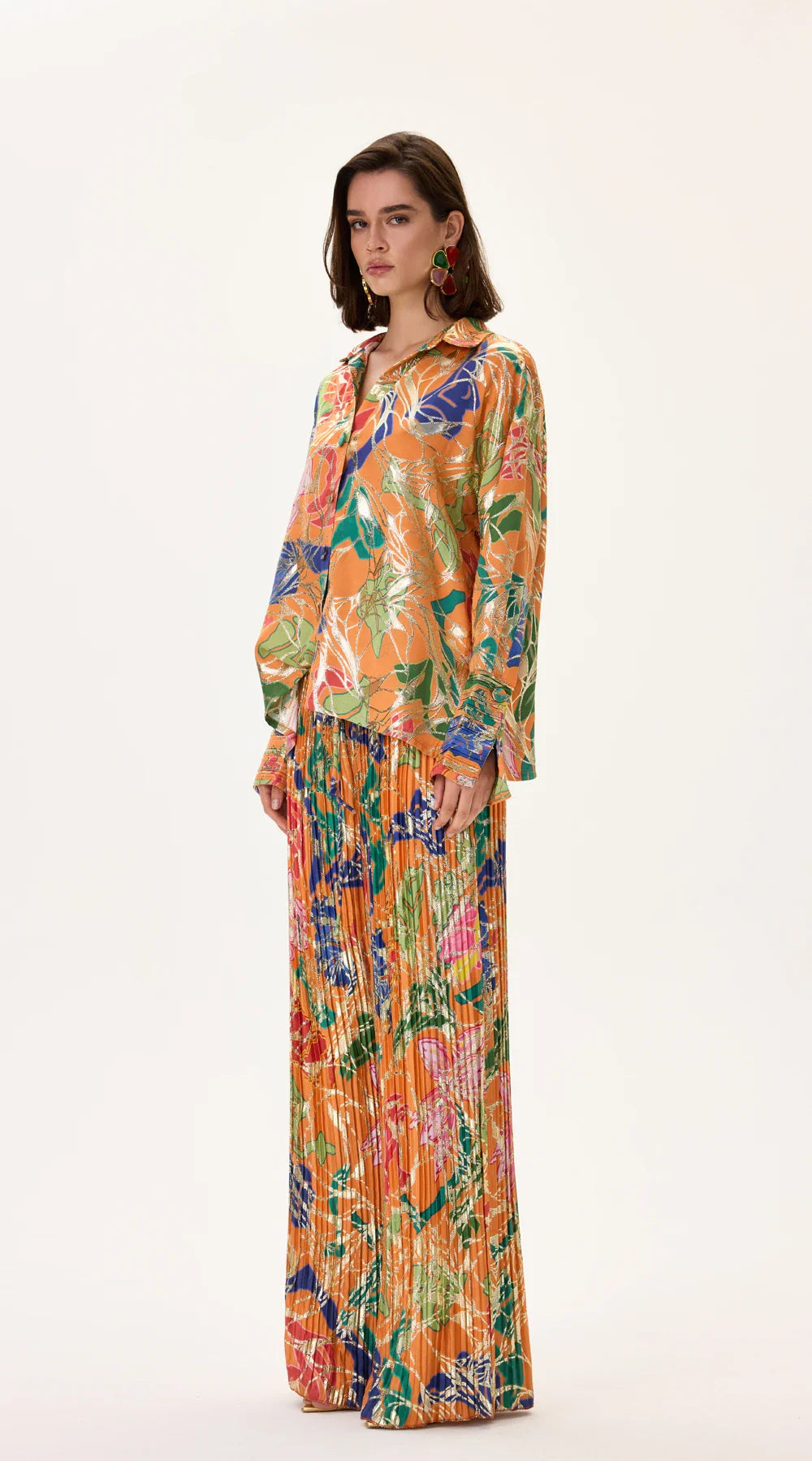 SS26-P-1009-4-40 raisa_vanessa orange-pleated-viscone-multi-color-flower-printed-wide-leg-pants-with-gold-foil-accents