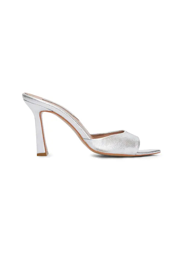 SS26-SH-1009-38 raisa_vanessa metallic-silver-leather-heeled-sandals
