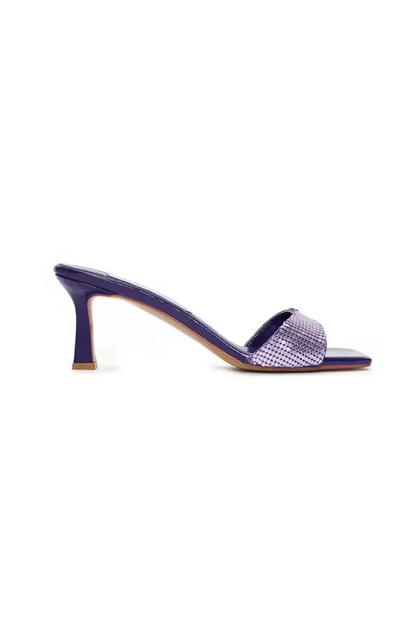 SS26-SH-1010-38 raisa_vanessa purple-leather-heeled-sandals-with-metallic-violet-armor-detail