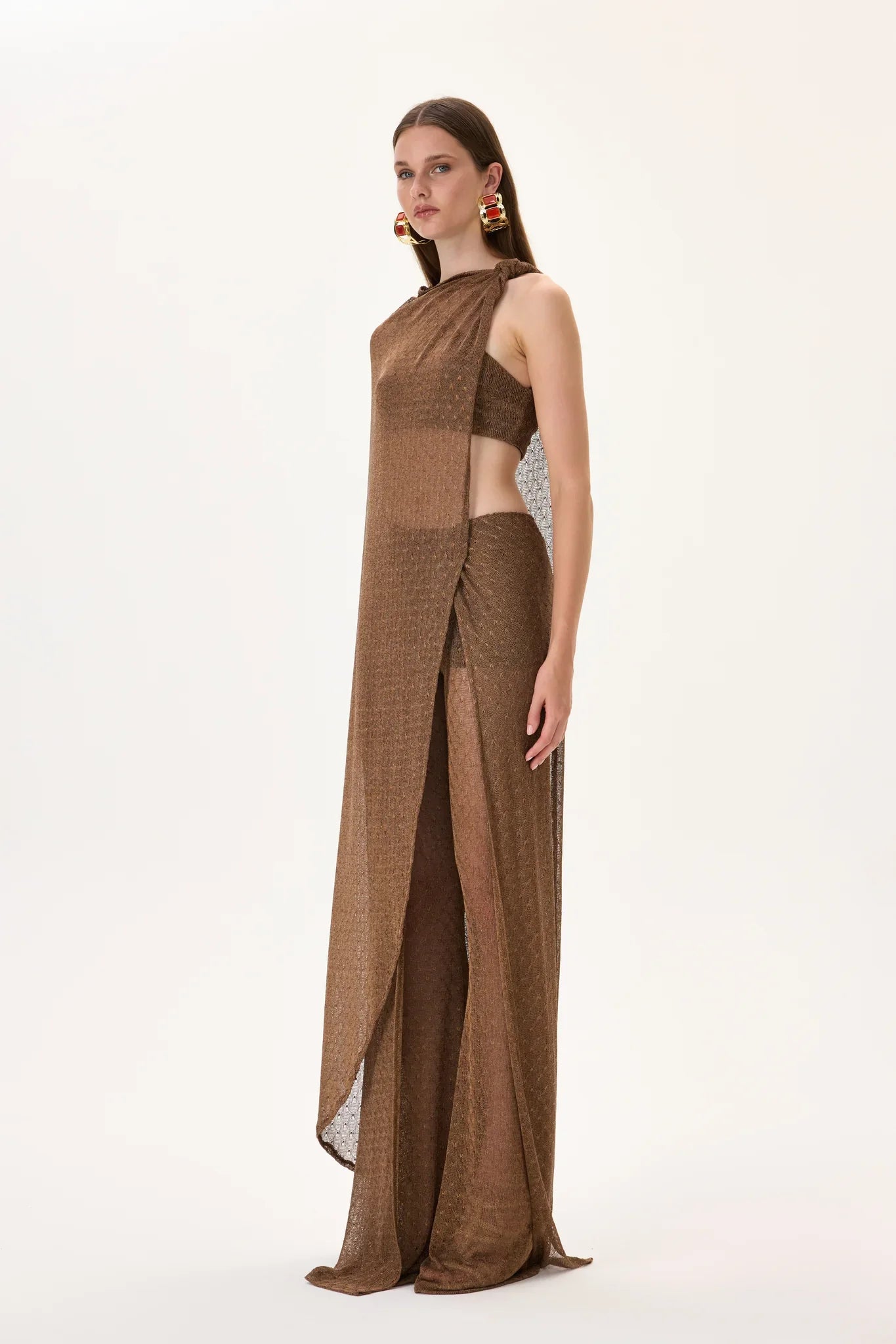 SS26-T-1015-36 raisa_vanessa brown-knitted-crop-top-with-half-cape-silhouette