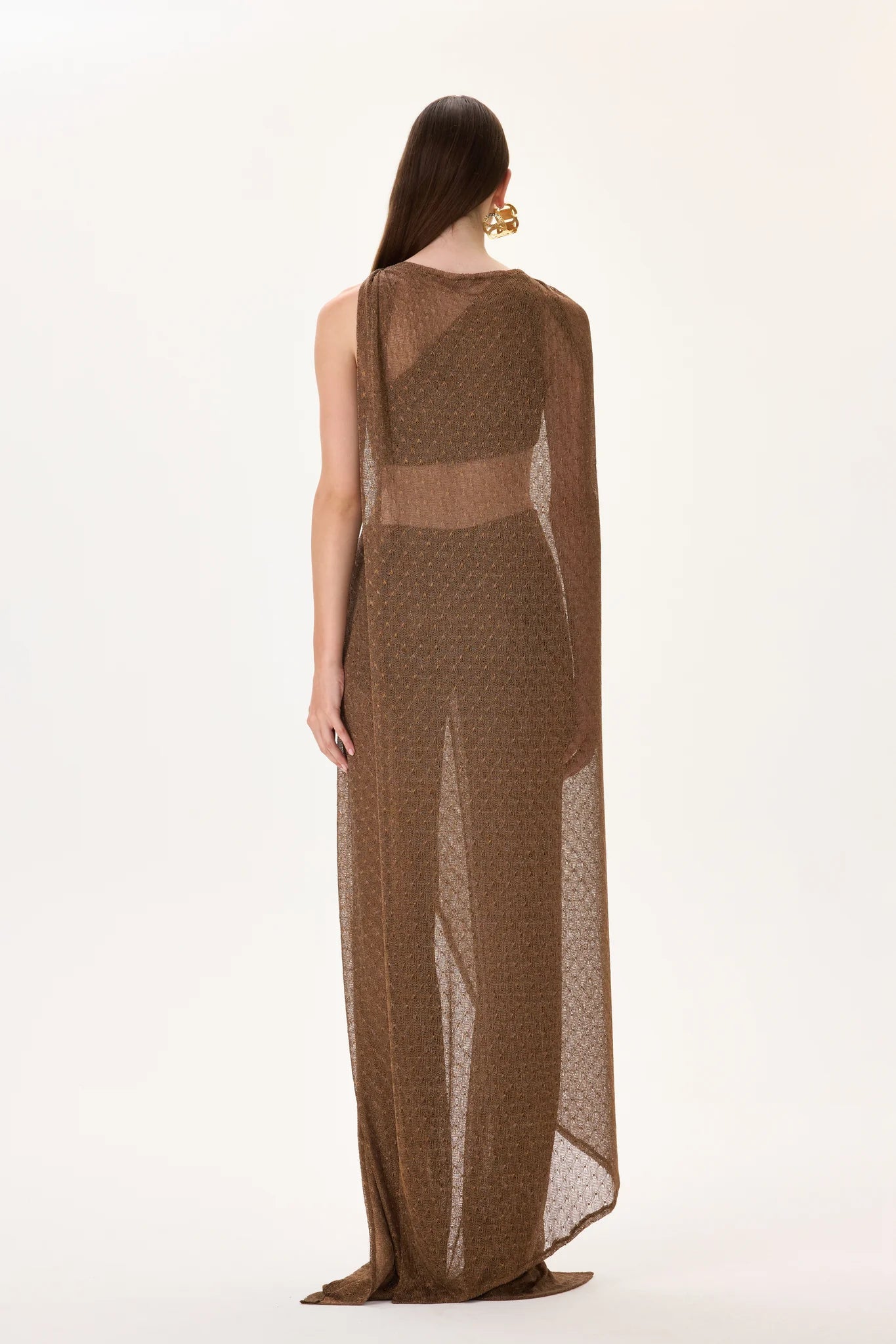 SS26-T-1015-38 raisa_vanessa brown-knitted-crop-top-with-half-cape-silhouette