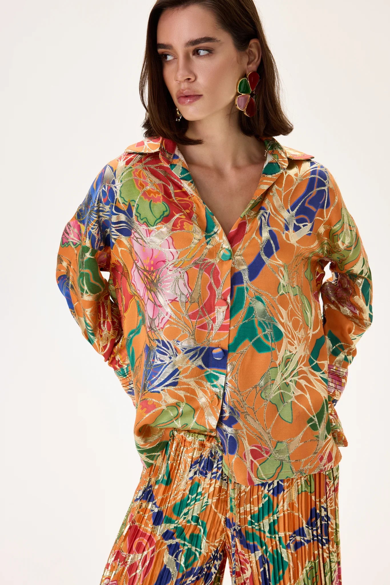 SS26-T-1019-40 raisa_vanessa orange-viscose-multi-color-flower-printed-shirt-with-gold-foil-accents