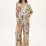 SS26-T-1020-1-34 raisa_vanessa cru-viscone-multi-color-flower-printed-shirt-with-gold-foil-accents