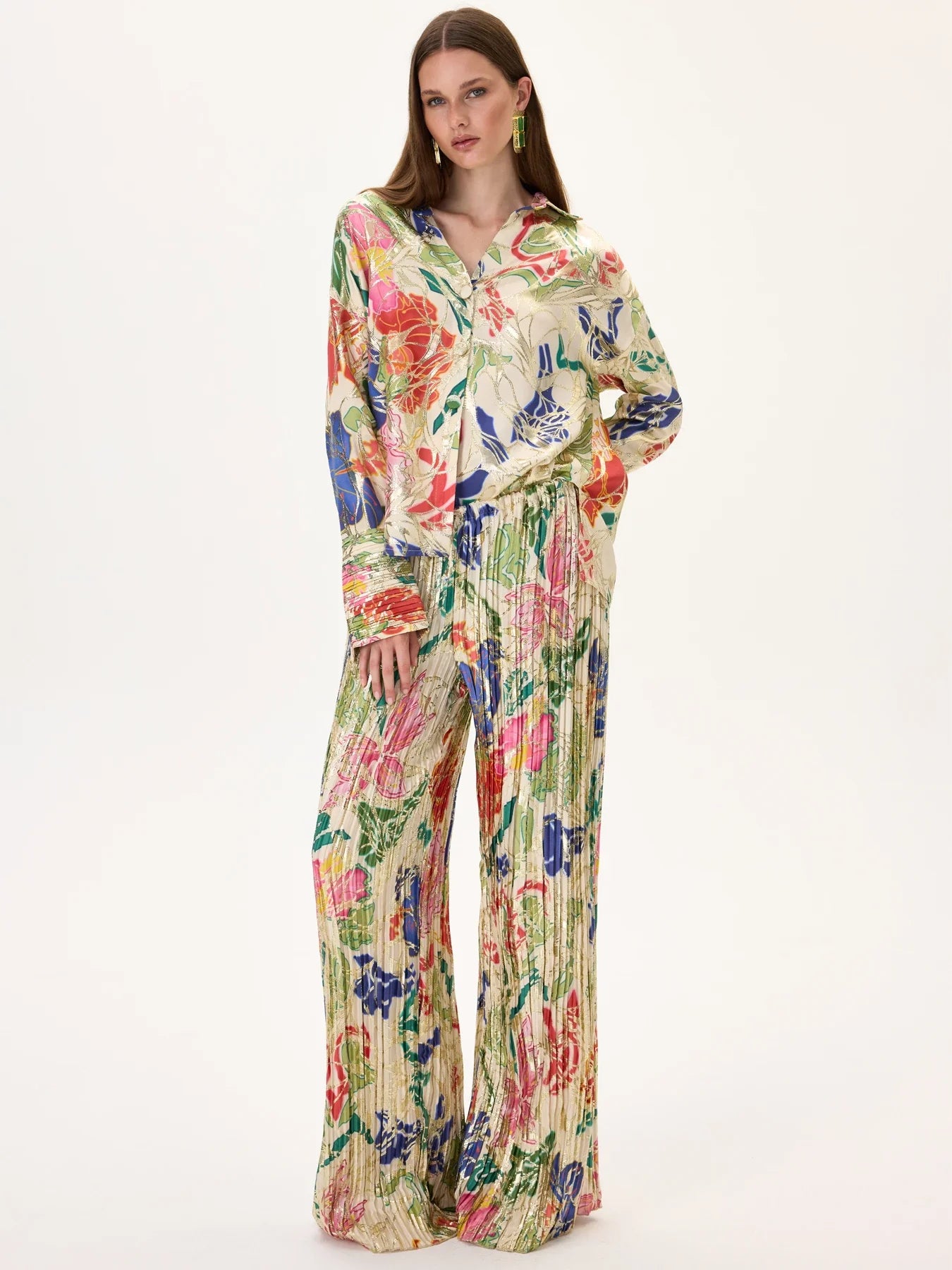 SS26-P-1010-34 raisa_vanessa orange-pleated-viscose-multi-color-flower-printed-wide-leg-pants-with-gold-foil-accents