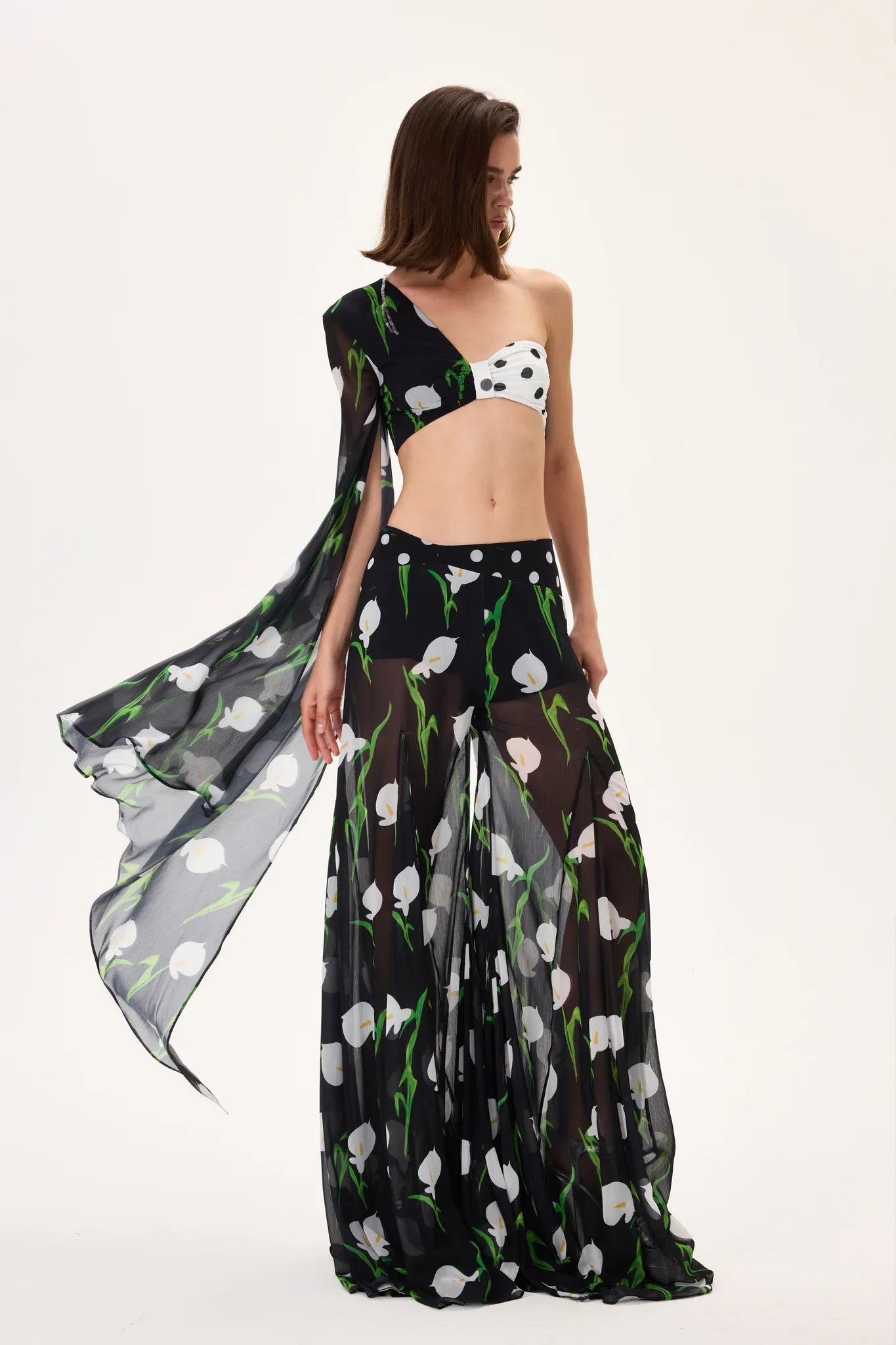 SS26-P-1018-40 raisa_vanessa flower-patterned-polka-dot-waistline